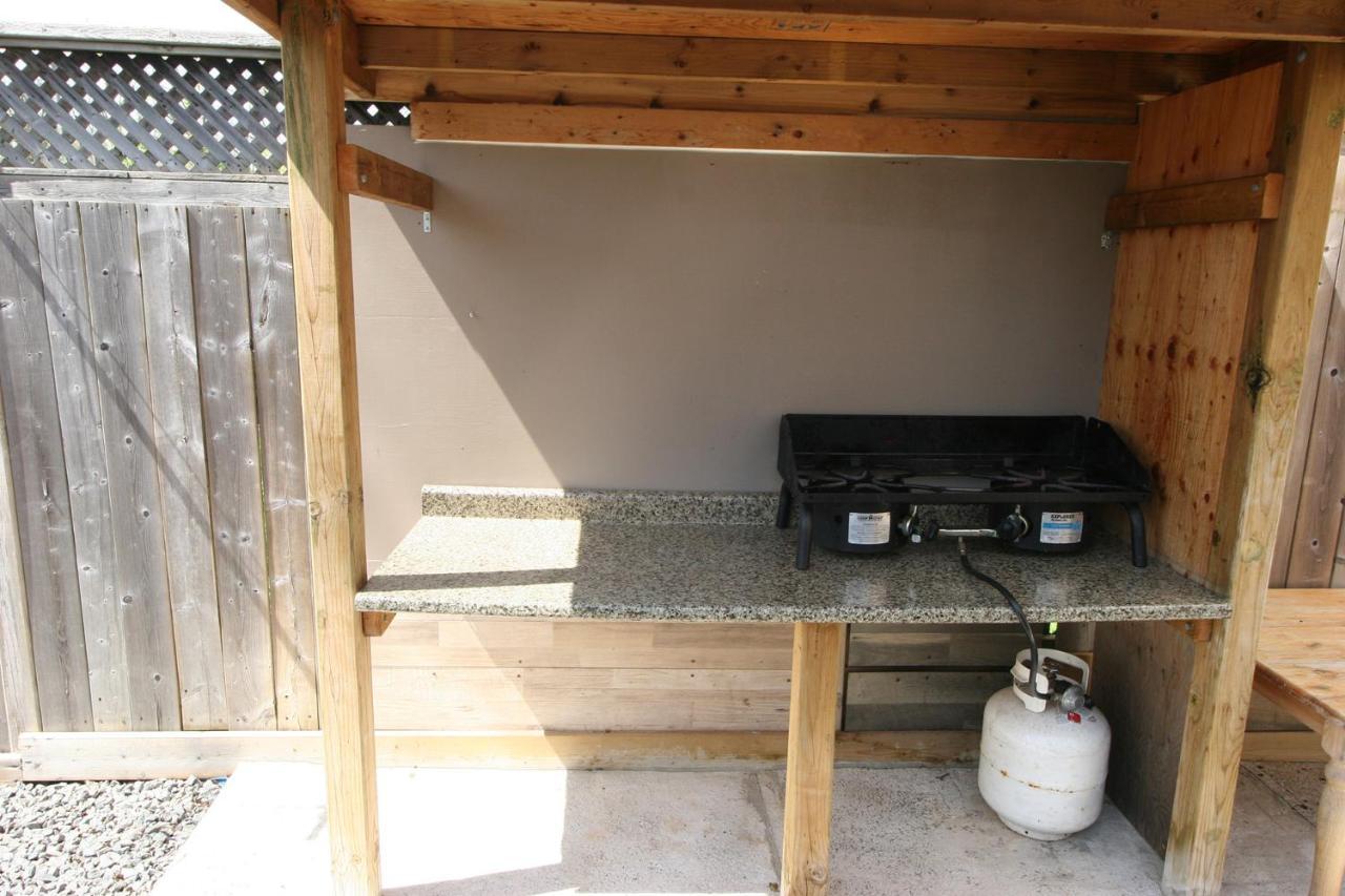 Pelican Guest House. Village Style Living. Spend Vacation Time In Eco Place! ฟอร์ทอีรี ภายนอก รูปภาพ