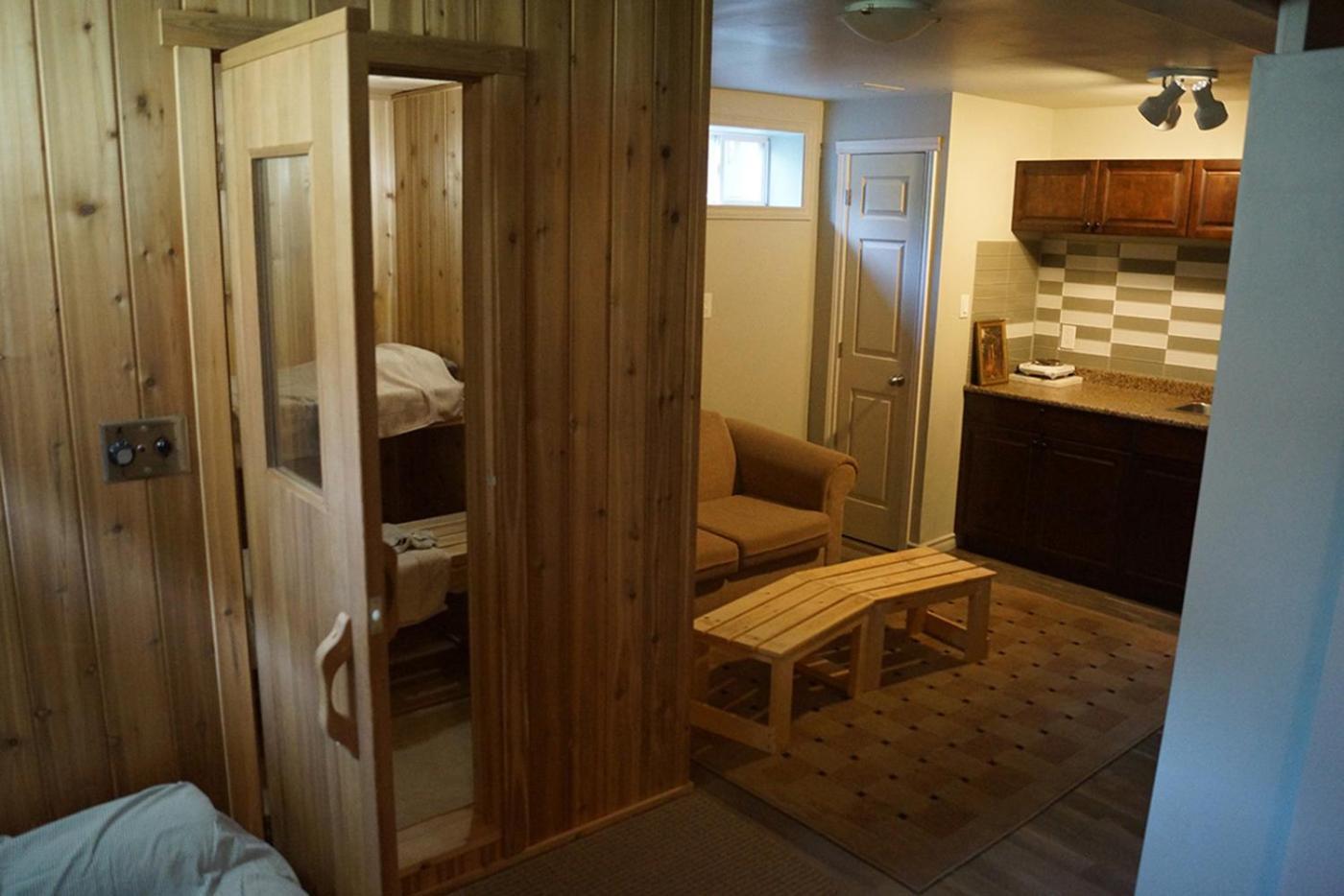 Pelican Guest House. Village Style Living. Spend Vacation Time In Eco Place! ฟอร์ทอีรี ภายนอก รูปภาพ